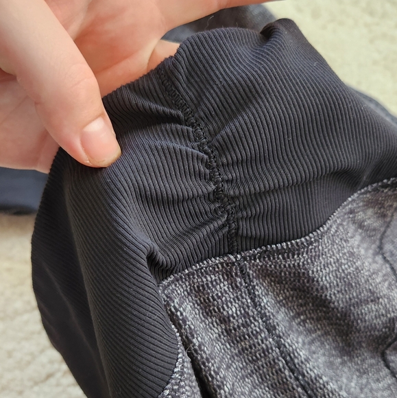 Lululemon Runderful 1/2 Zip Long Sleeve Pullover  Mini Check fitted Ribbed 8 - Picture 14 of 14